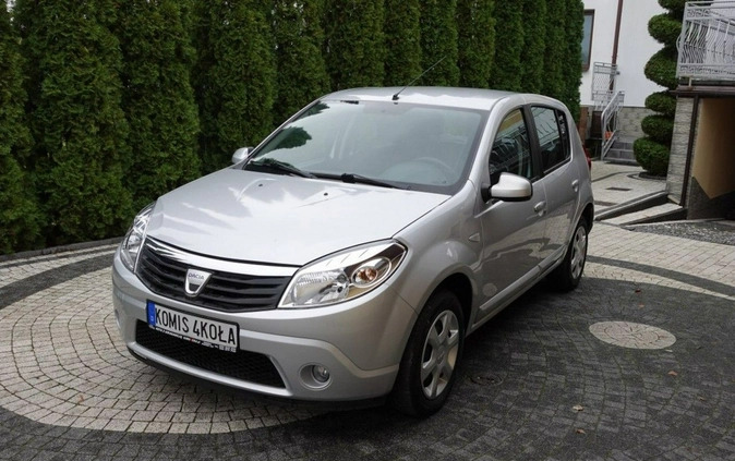 Dacia Sandero cena 15900 przebieg: 111000, rok produkcji 2011 z Dobrodzień małe 137